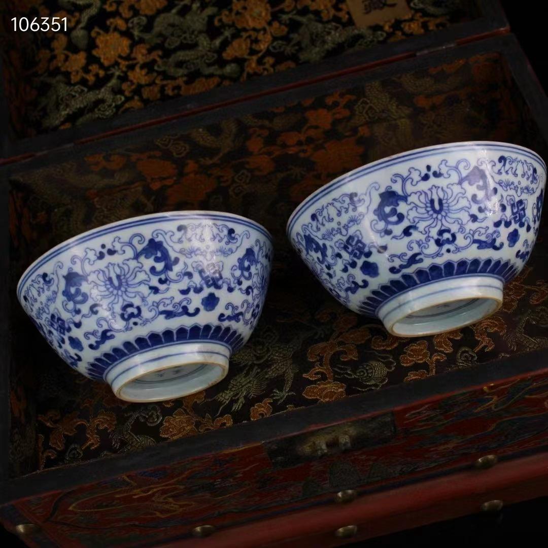 中国古美術・旧蔵青花磁碗一対・古漆器箱付・置物・文房具・時代物