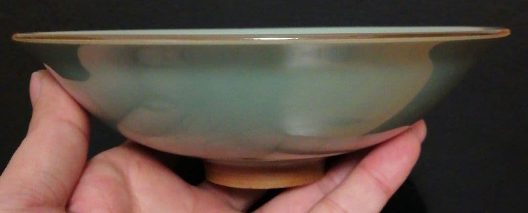 手塚玉堂作　青磁　魚文　茶碗　共箱　共布　略歴付　茶道具