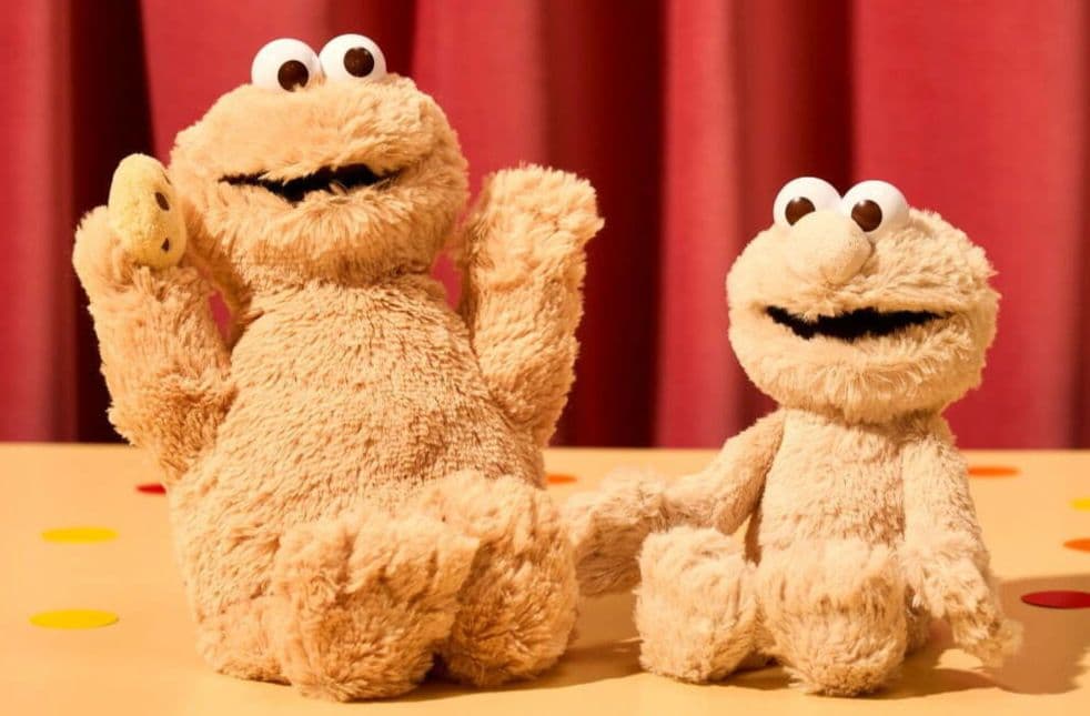 セサミストリートマーケット 限定 ぬいぐるみ 完売 クッキーモンスター&エルモ