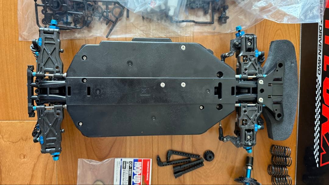 タミヤTT02 SRX メカ無し、オプション、チタンビス tt02srx