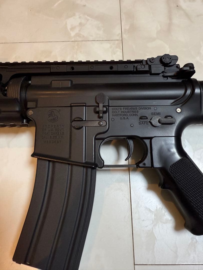 東京マルイ 電動ガン M4A1 カービン エアソフトガン コルト刻印付き