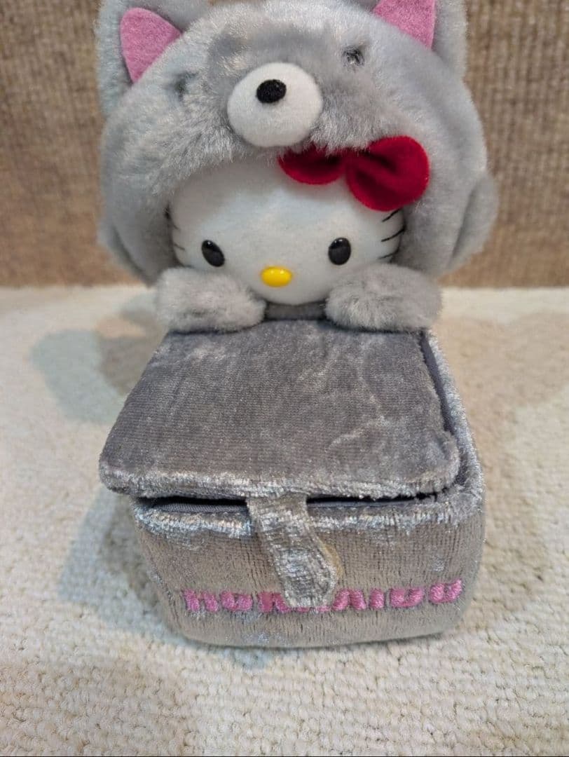 北海道限定　ハローキティ　ギンギツネ　ぬいぐるみ2004年　ぬいぐるみ小物入れ