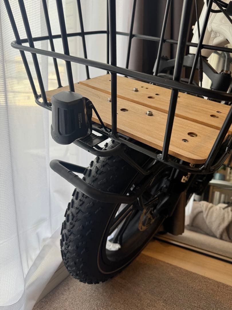 フローバイク　ホワイト　電動アシスト自転車 カゴ付き　FLOW