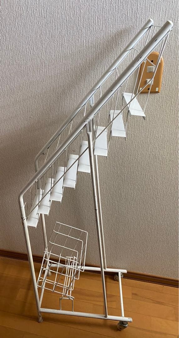 店舗什器　雑誌　本　収納　インテリア　ラック　スタンド　家具　本棚