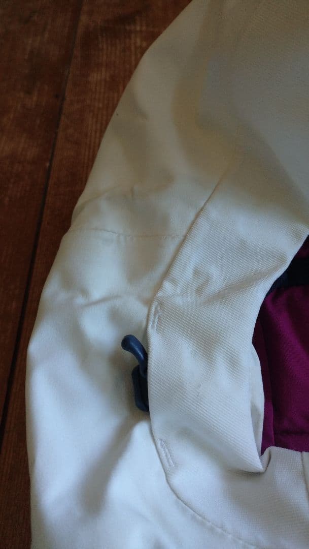 ホワイト/ネイビー フード付きスキーウェア