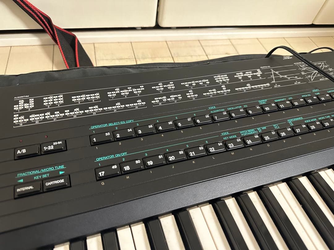 YAMAHA DX7II-D シンセサイザー