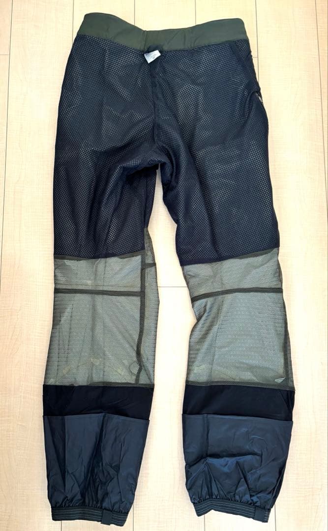 週末セール❕【美品】Patagonia パタゴニア スノボウェア パンツ 深緑