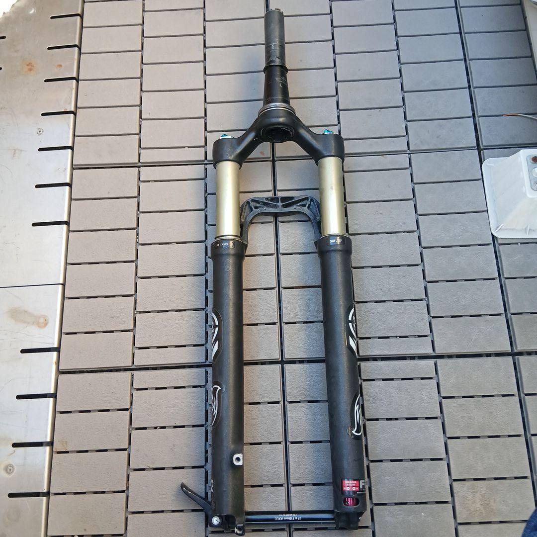 FOX 32 Float サスペンションフォーク 100mm