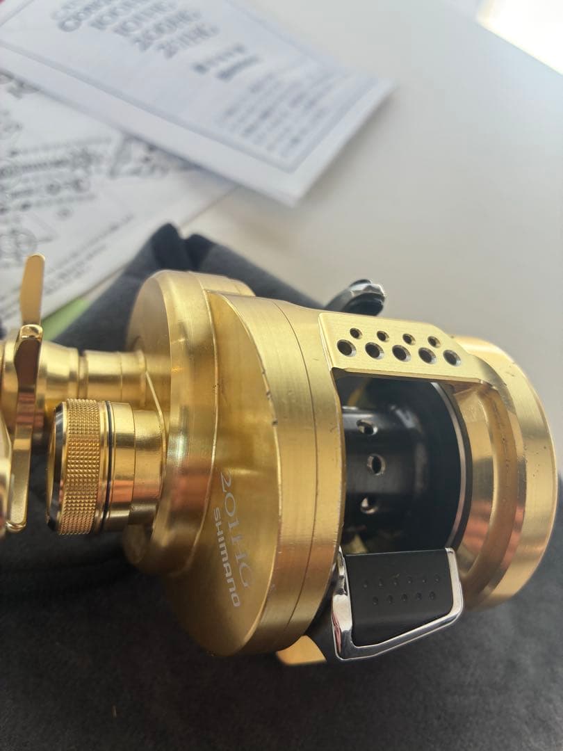 シマノ　15カルカッタコンクエスト201 HG