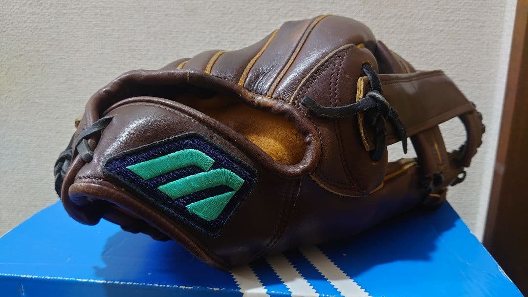 ミズノ オールラウンド 初代ビューリーグ硬式グラブ