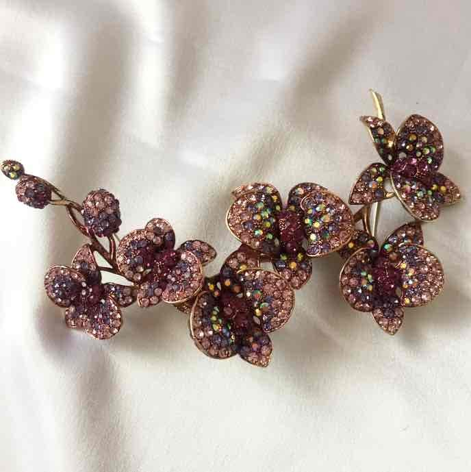 【ブローチ・ネックレス】フランス買い付け＊胡蝶蘭　髪につけても素敵です