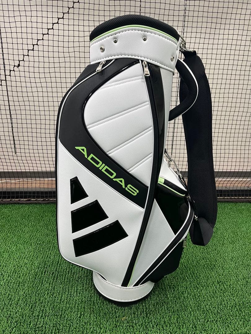 新品 アディダス 軽量キャディバッグ