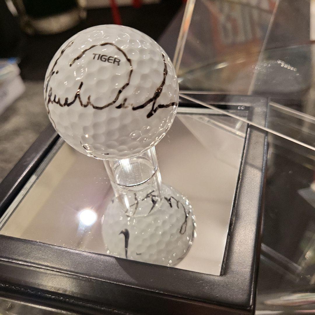 タイガーウッズ直筆サインボール