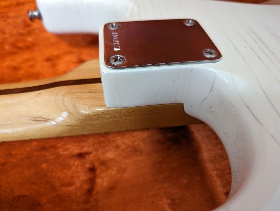 Fender American Vintage ストラトキャスター57 白