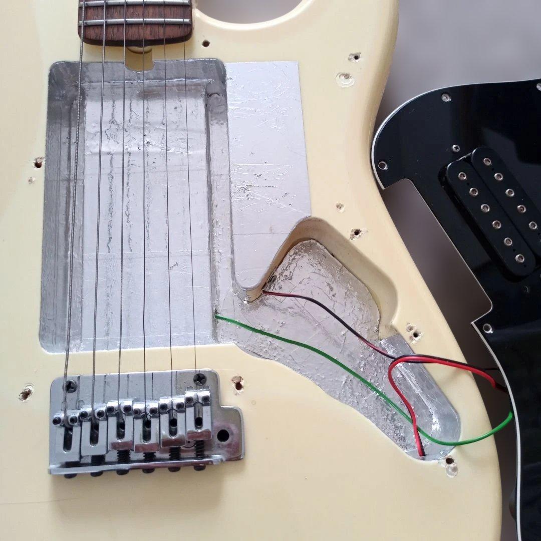 FERNANDES LIMITED EDITION ストラトタイプエレキギター