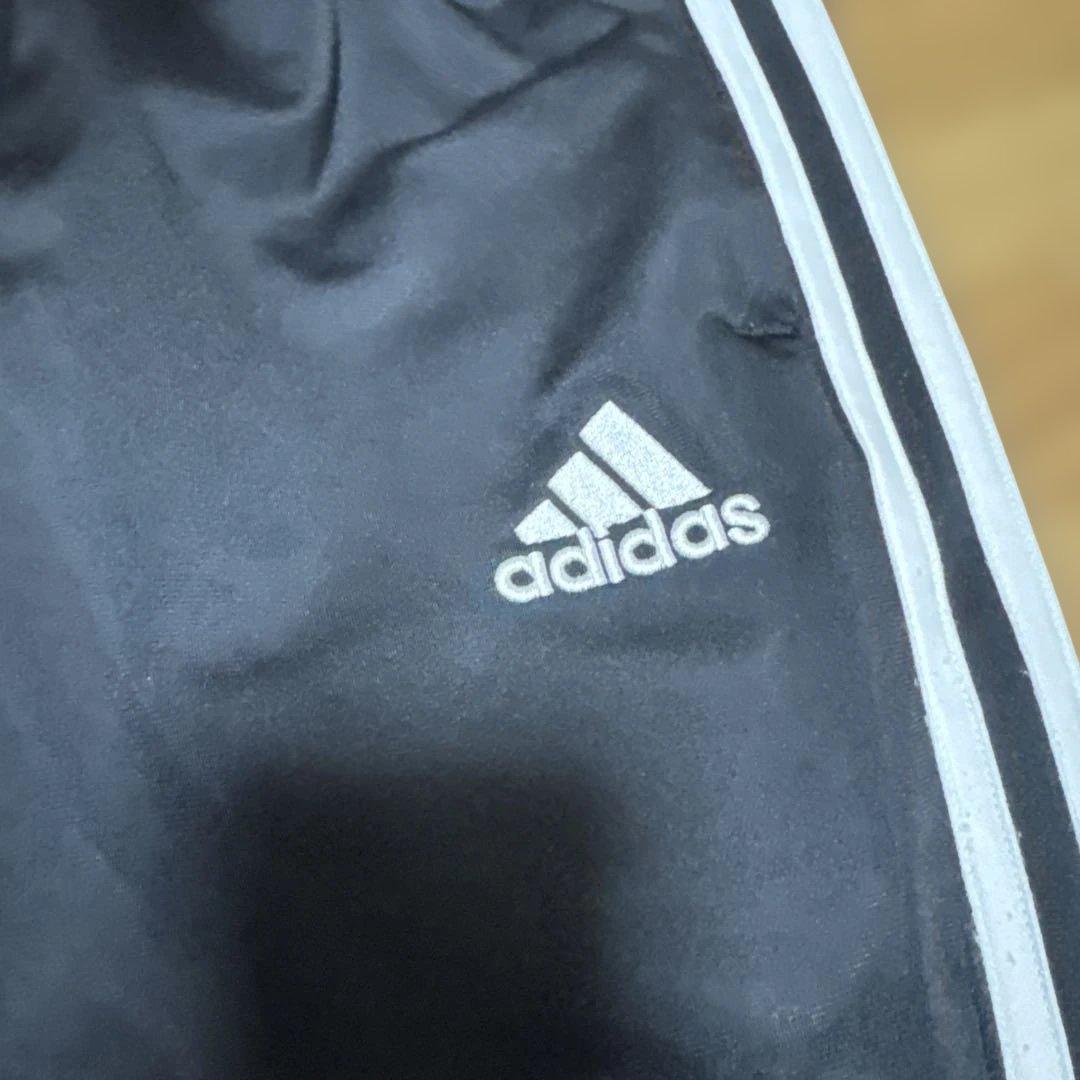 adidas ストライプジャージジャケット 黒
