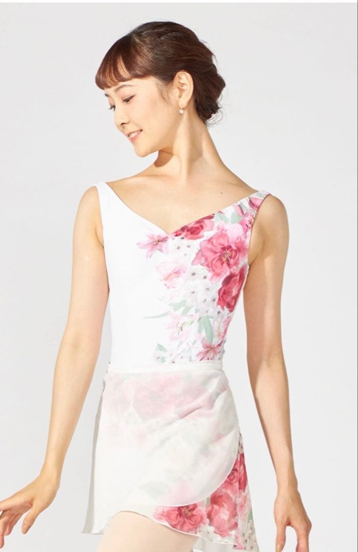 定価13,750円　新品　永久メイ　チャコット　レオタード　S