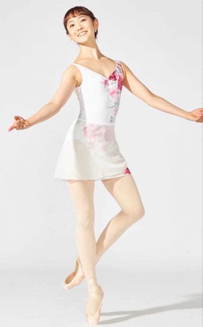 定価13,750円　新品　永久メイ　チャコット　レオタード　S