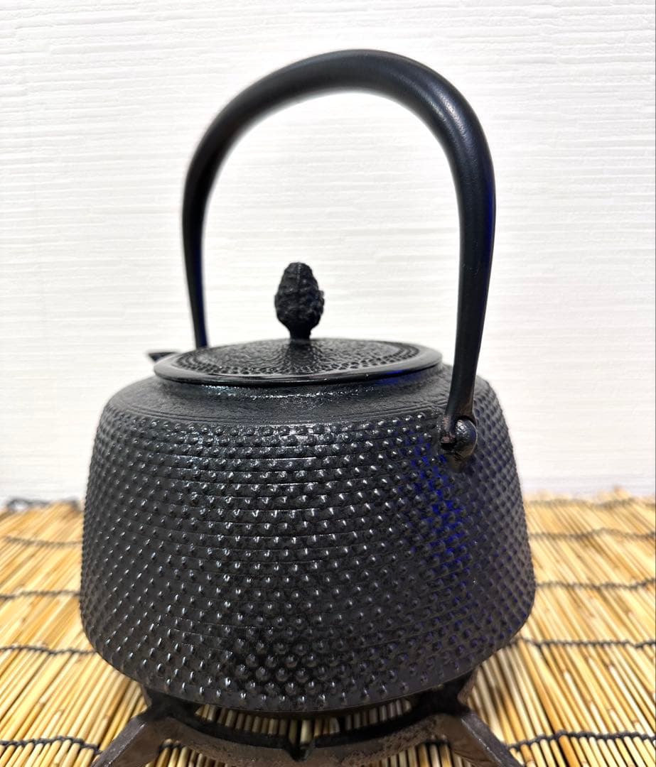 長期保管品　工房和秋金野 和秋作　１５型九重アラレ　南部鉄瓶　南部鉄器