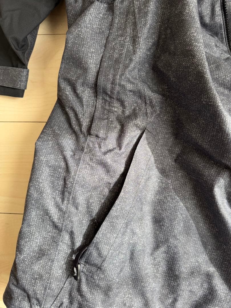 Under Armour スキーウェア メンズ グレー/ブラック　Lサイズ