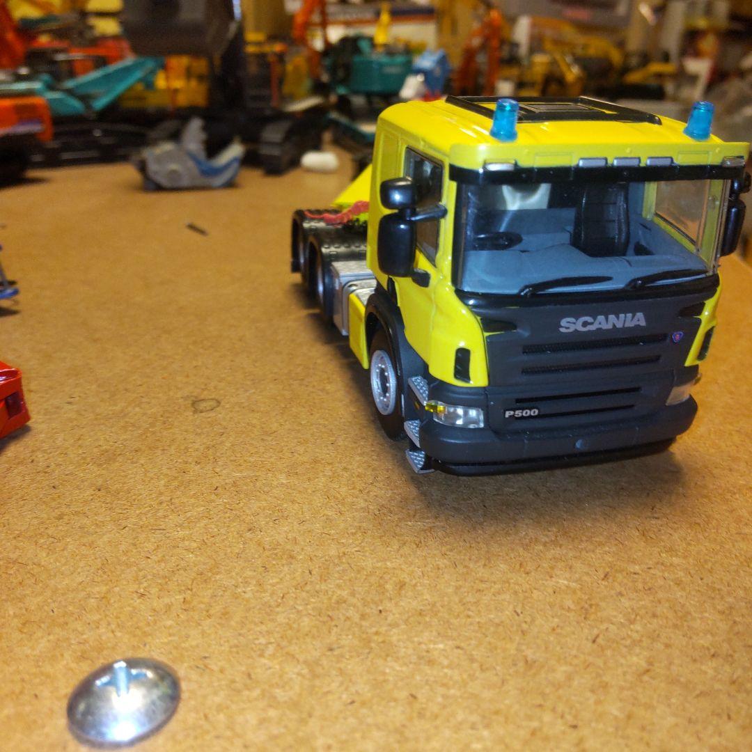 ケンクラフト　スカニア P500 8輪トレーラーセット　1/50