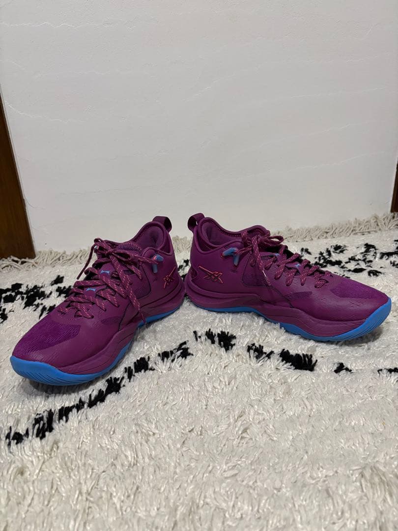 アシックス　asicsNOVA SURGE LOW 2