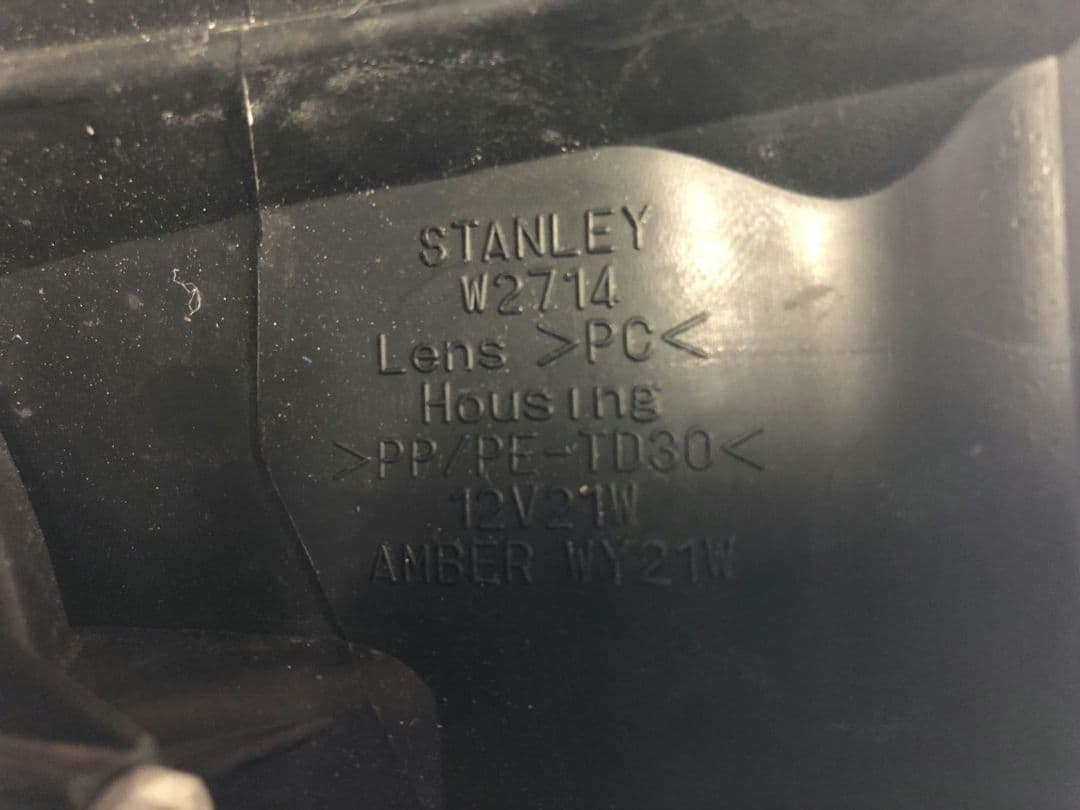 ダイハツ　500系ハイゼットトラック　ハロゲンヘッドライト