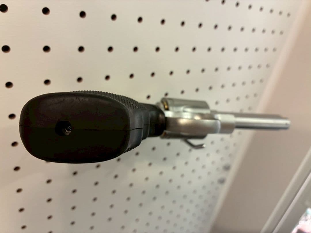 東京マルイ コルトパイソン 357マグナム ステンレスモデル 4インチ