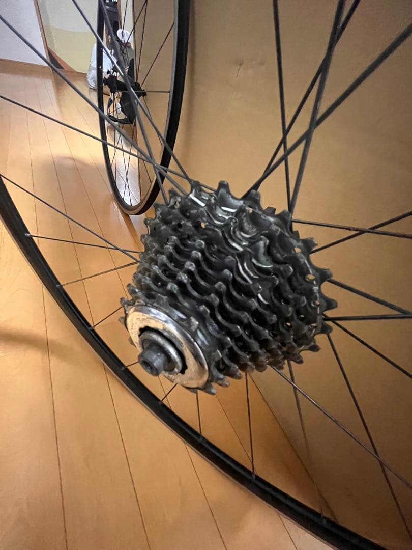 TNI？700c軽量ホイールベローチェスプロケ付属カンパフリー　クリンチャー