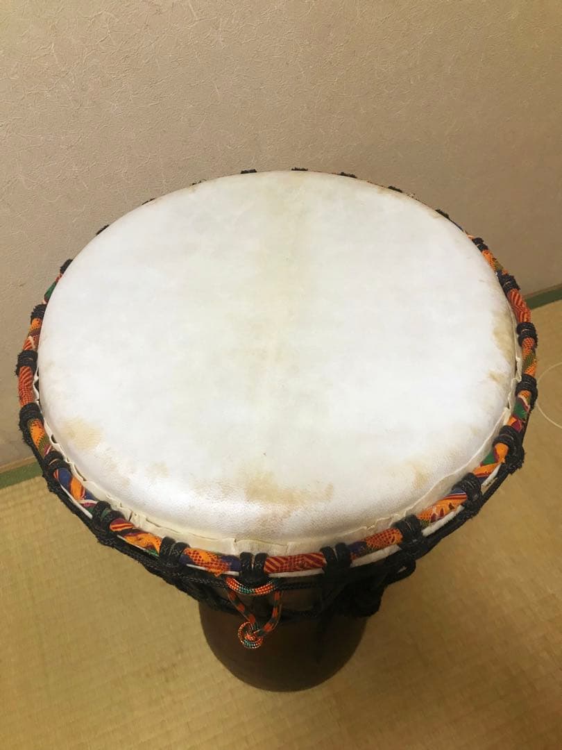 コートジボワール製ジェンベ (ケース付き)ご希望あれば化粧ロープもお付けします！