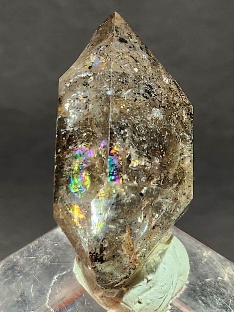 あふれる虹✨シャンパンカラー ハーキマーダイヤモンド 原石