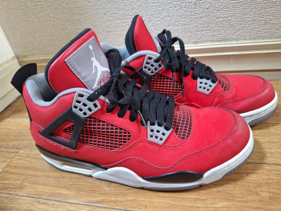 NIKE AIR JORDAN 4 RETRO エアジョ ーダン4 レッド