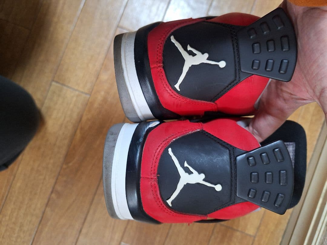NIKE AIR JORDAN 4 RETRO エアジョ ーダン4 レッド
