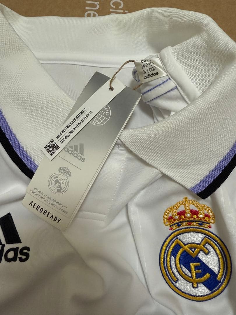 新品タグ付 ベンゼマ バロンドール ユニフォーム レアル・マドリード