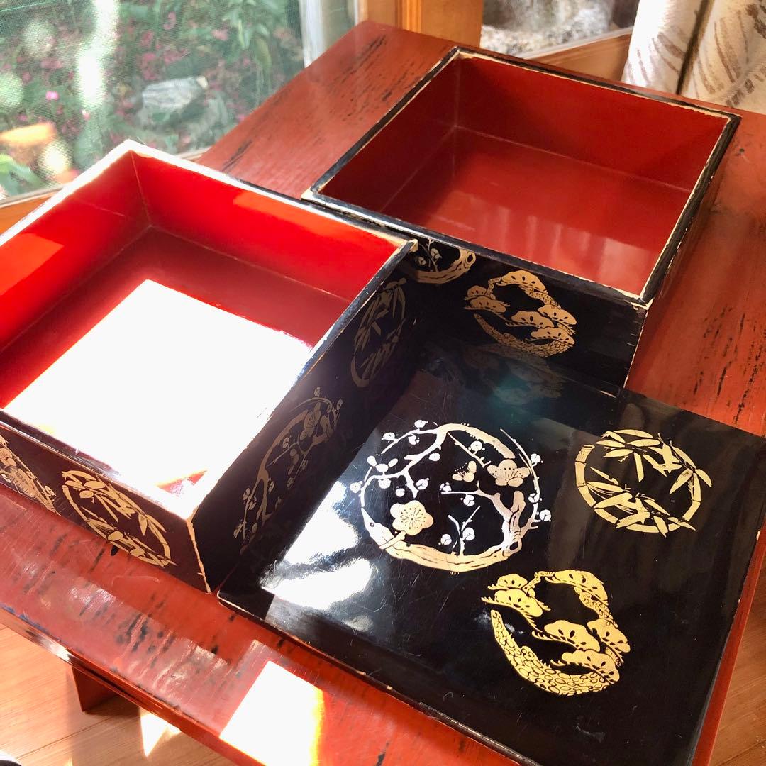 伝統的な木製黒塗 金松竹梅柄 二段重箱 漆器 伝統工芸 昭和初期 朱塗