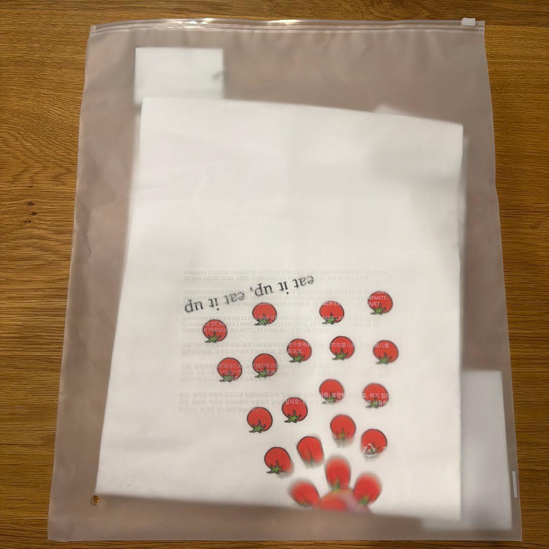 ルセラフィム SPAGHETTI Tシャツ EAT IT UP チェウォン