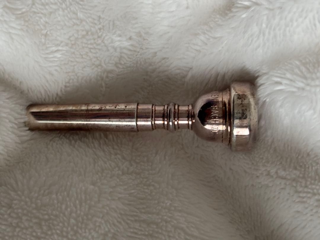 トランペット 〈Bach Stradivarius 37 180MLS 〉