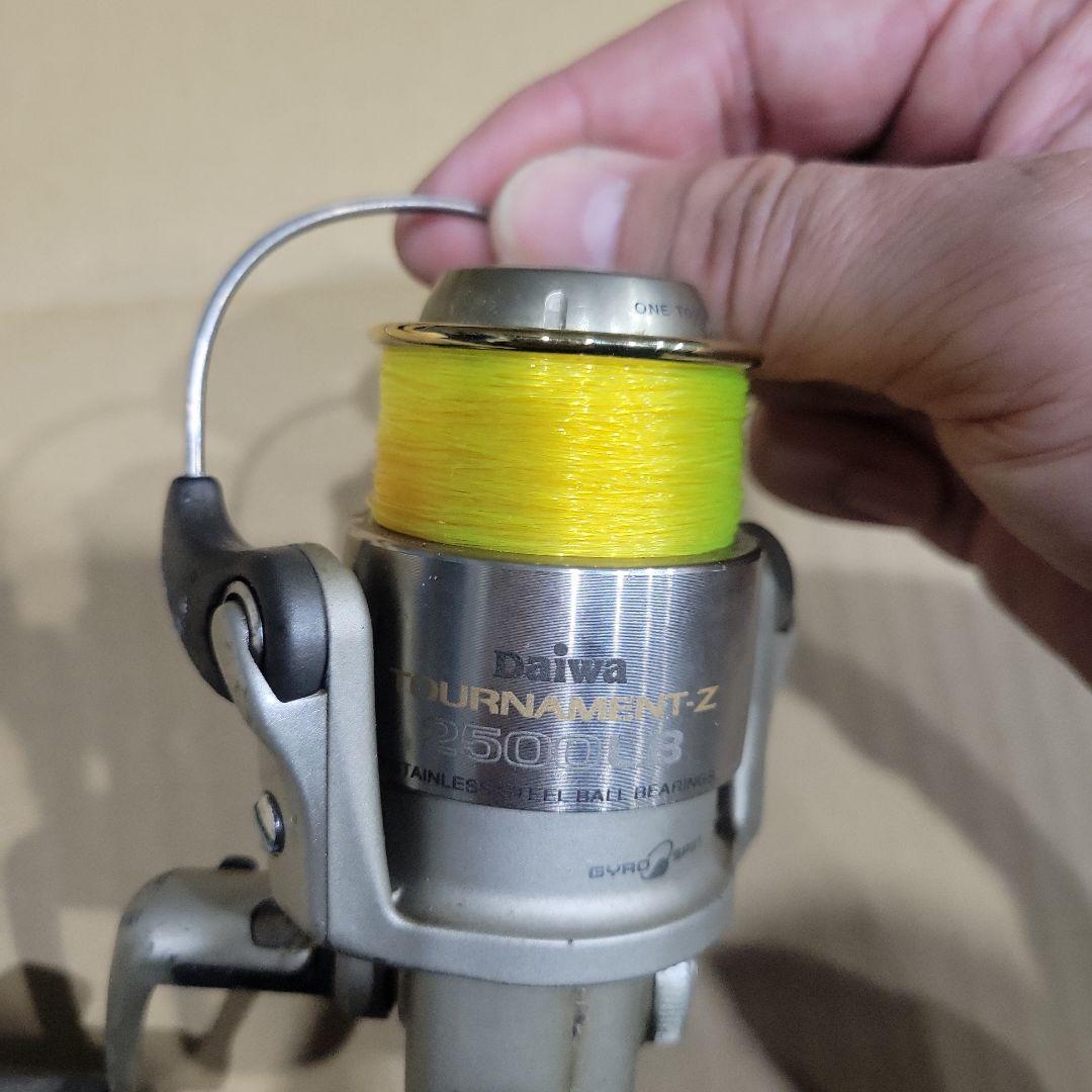 TOURNAMENT スピニングリール 2500