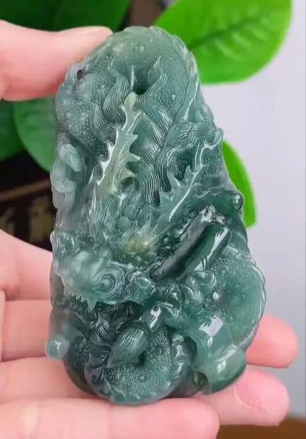 翡翠吊坠 龍 ペンダント