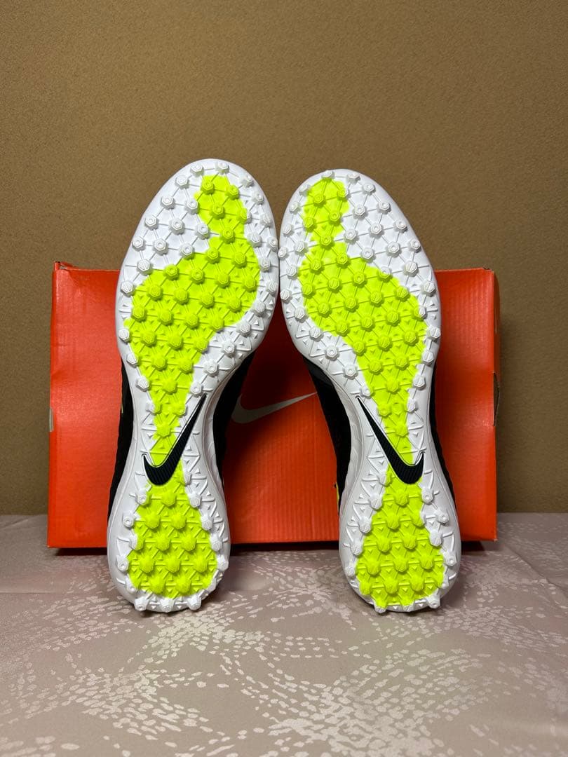 【未使用】 ナイキ エラスティコ フィナーレ III TF 26.0cm