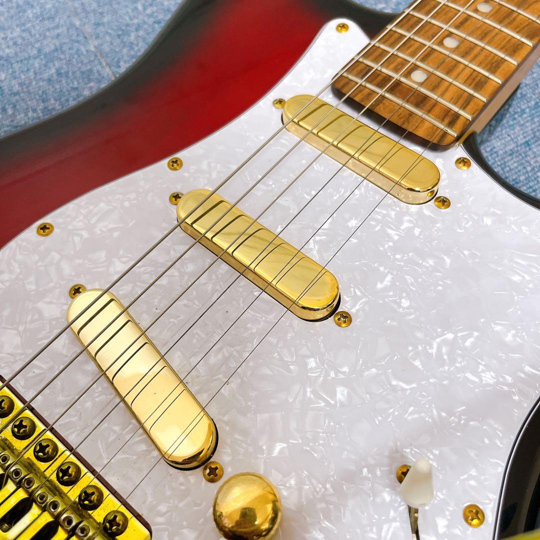 ノーブランド エレキギター ゴールド仕様 ストラトキャスター