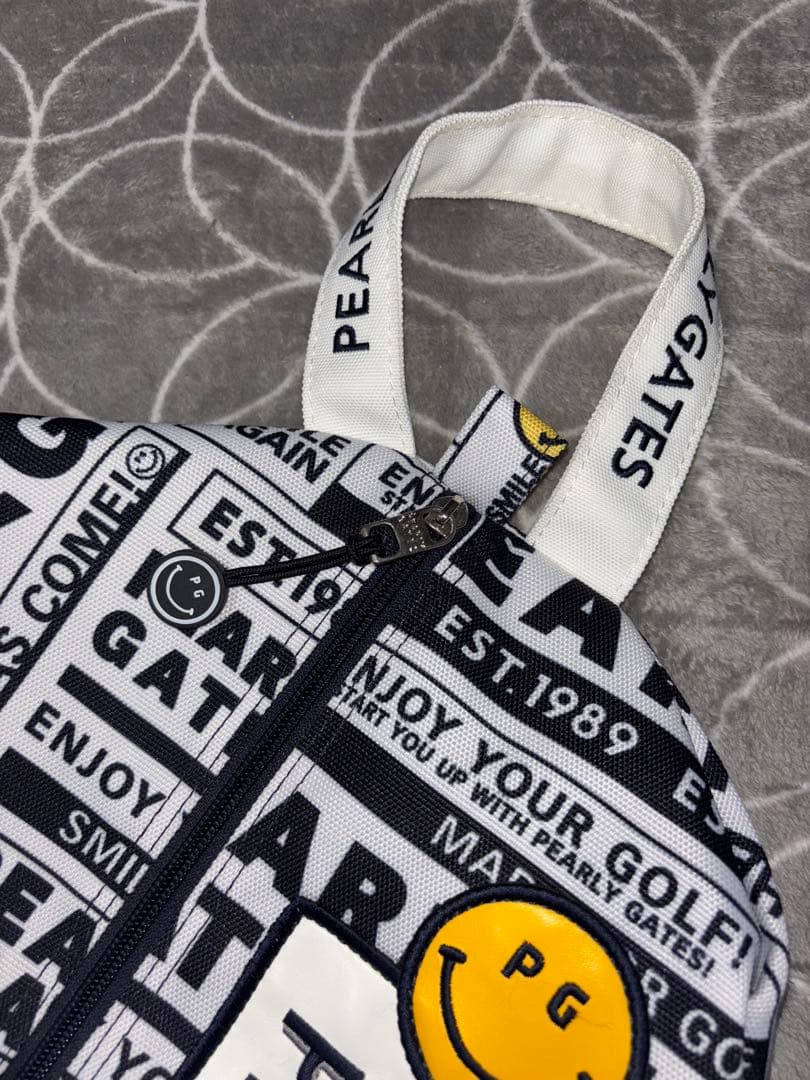 （超美品）パーリーゲイツ 、ニュースペーパー柄、シューズケース、完売品