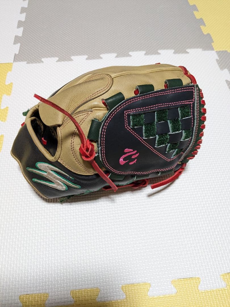 野球用レザーグローブ 編み込みデザイン