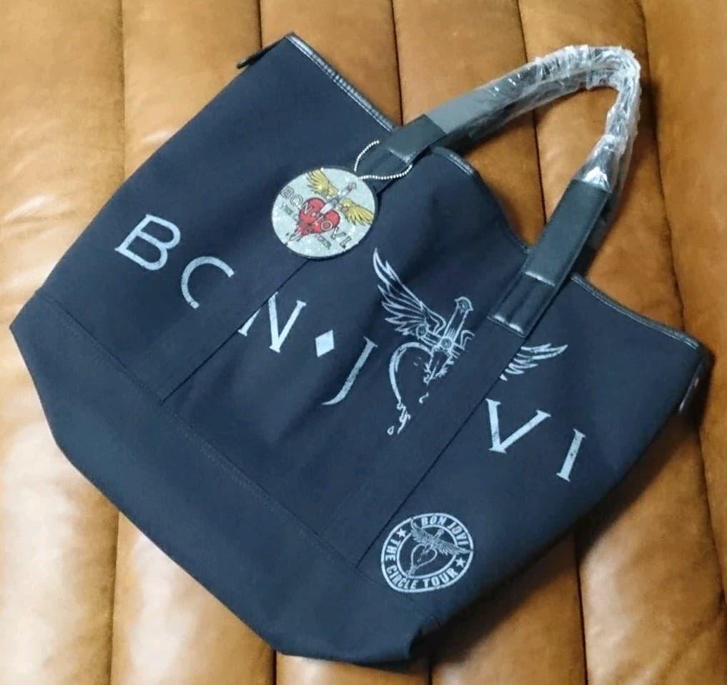 新品・BON JOVI【'2010 VIP席 限定グッズ】CIRCLE TOUR