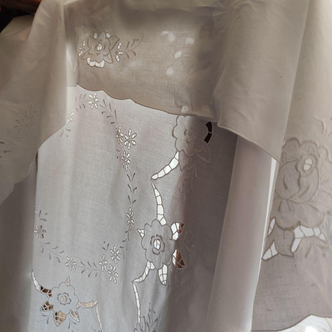 白糸カットワーク　ヴィンテージクロス