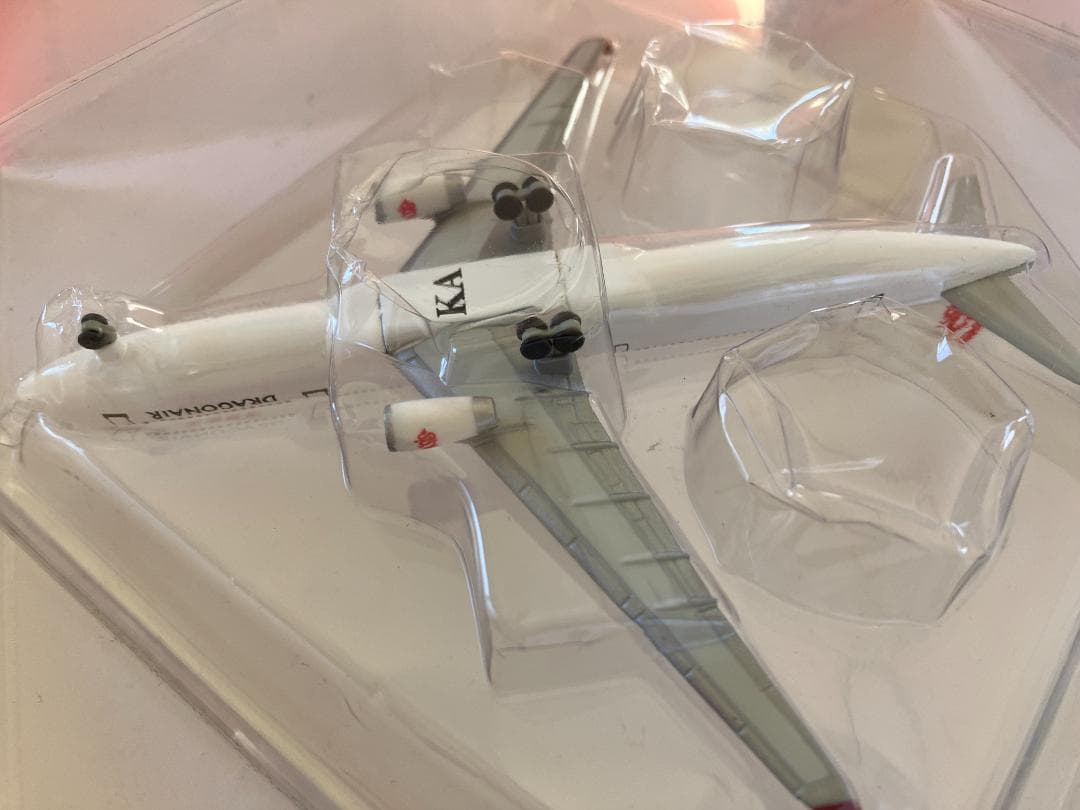 旅客機模型　ドラゴン航空　A330-300　　　た