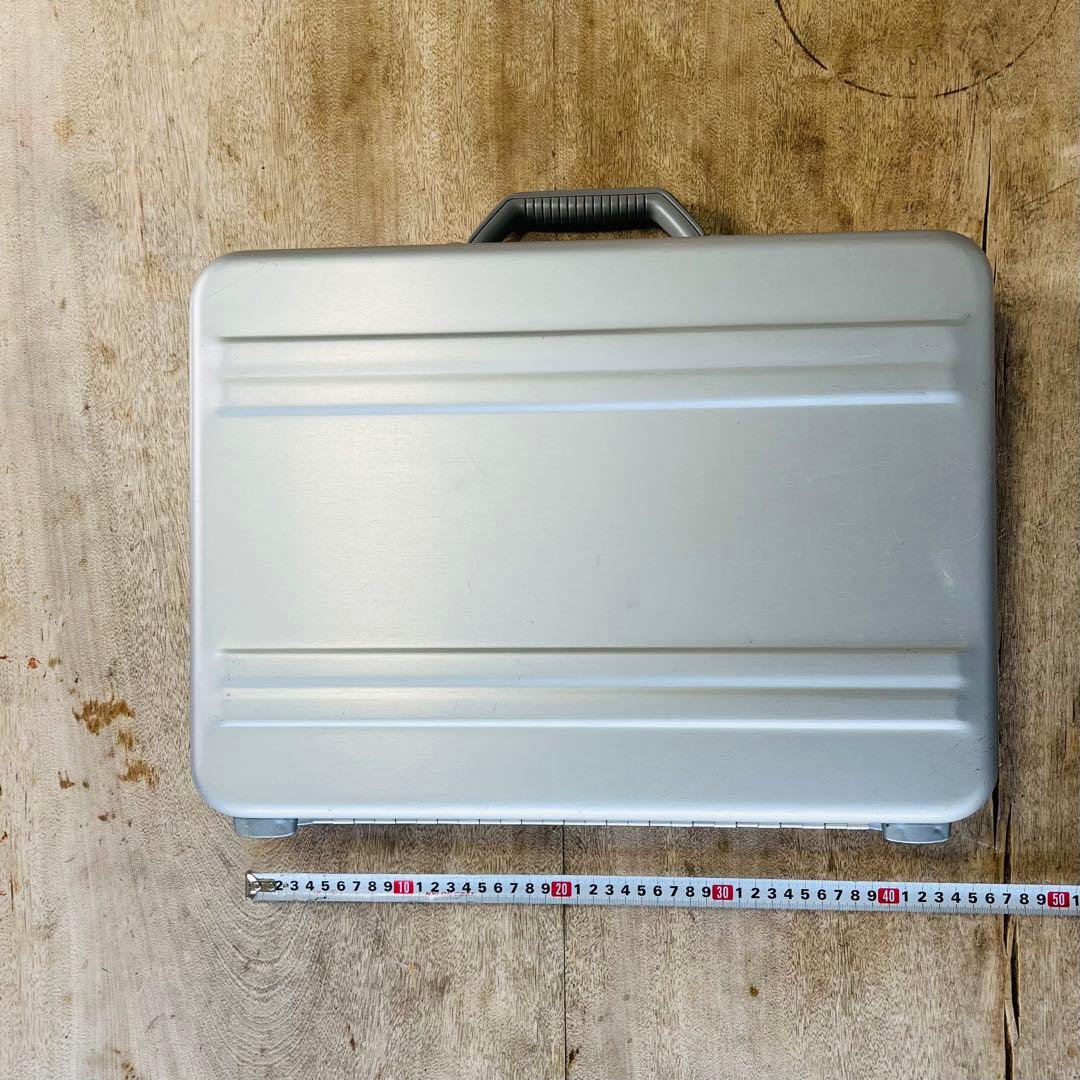 ZERO セキュリティケース 9430 シルバー