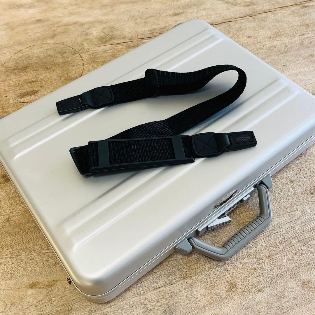 ZERO セキュリティケース 9430 シルバー