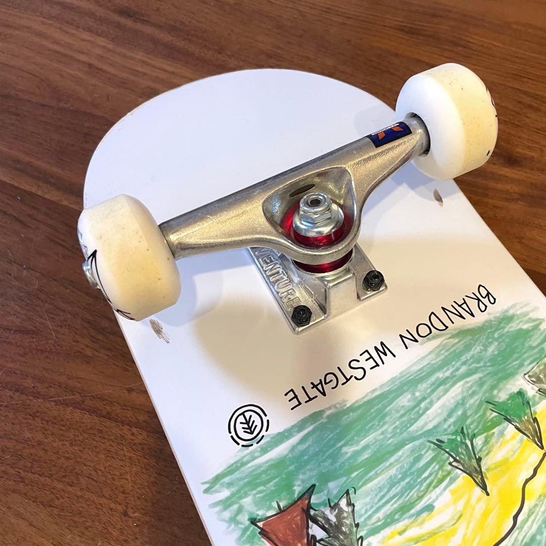 エレメント　スケートボード　コンプリート　スケボー　極美品　8インチ　ベンチャー