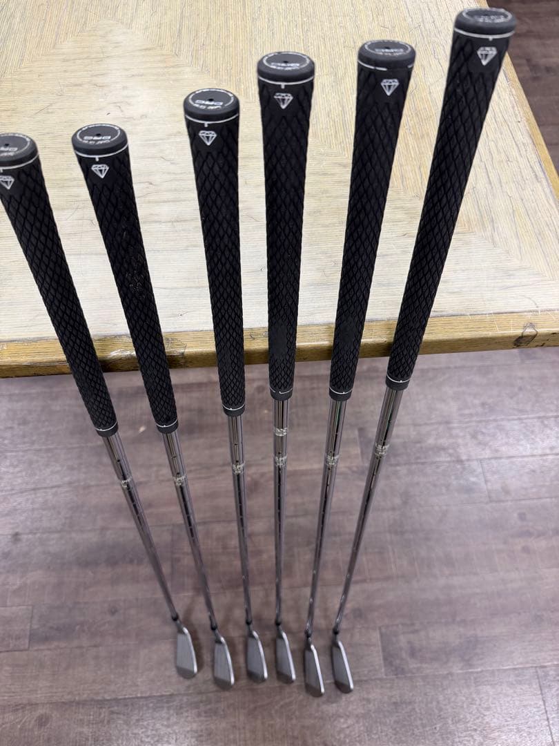 タイトリストAP2 718 レフティー　左利き用　アイアンクラブセット　P〜5番